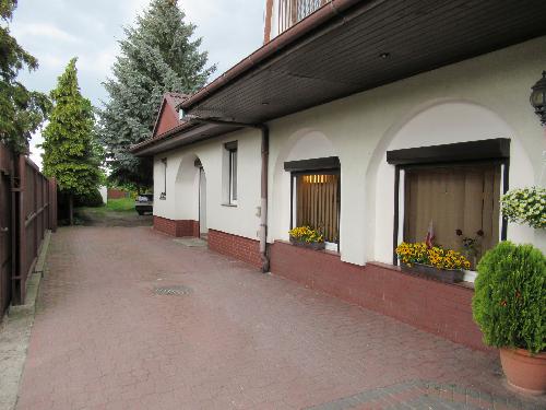 Budynek Ząbki ul. Piłsudskiego 550/800 m2